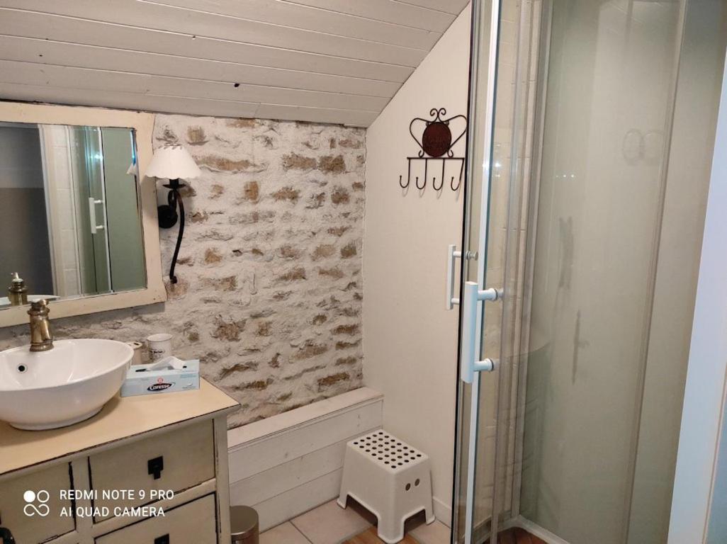 Brizambourg L'Entre Deux Vignes B&B 외부 사진